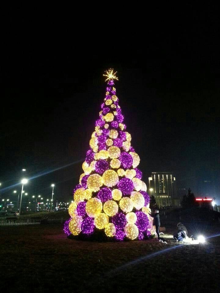 High end factory price waterproof Led ball tree for shopping center Christmas decoration - 图片 3