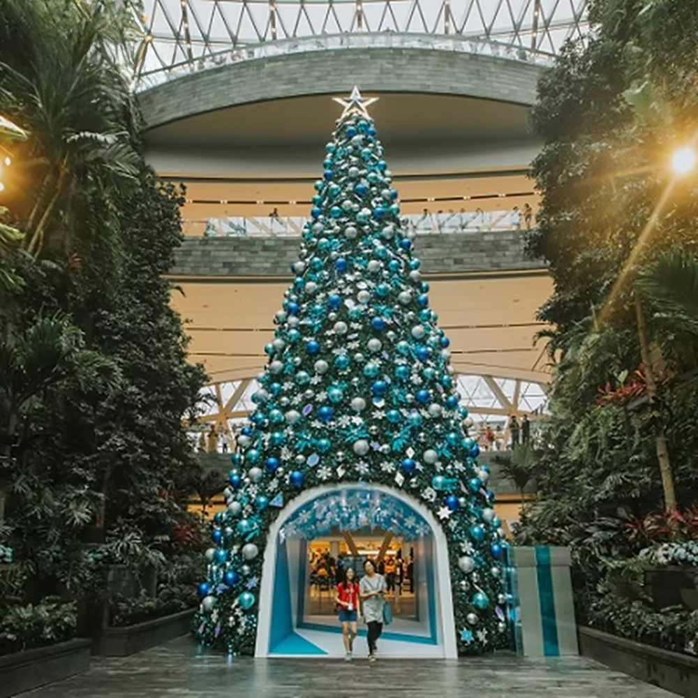 2025 Year Large Outdoor PVC LED Lights Christmas Tree Waterproof Decorated Big Christmas Tree - 图片 4