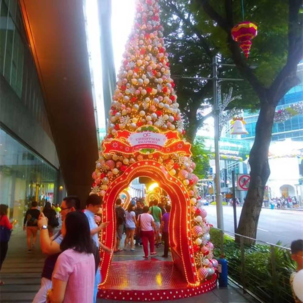 2025 Year Large Outdoor PVC LED Lights Christmas Tree Waterproof Decorated Big Christmas Tree - 图片 5